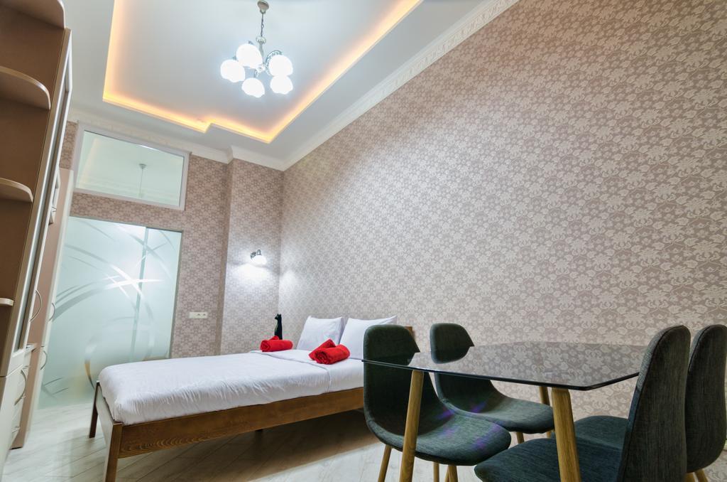 Alfa Apartments Krakivska 17 Лвив Екстериор снимка